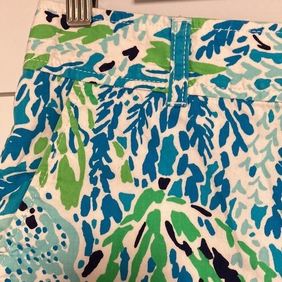 Lilly Pulitzer The Callahan Let’s Cha Cha Short - Picture 3 of 16